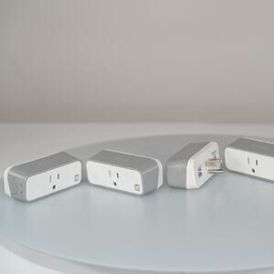 iHome iSP6X Smart Plugs - Apple HomeKit Bundle of 4